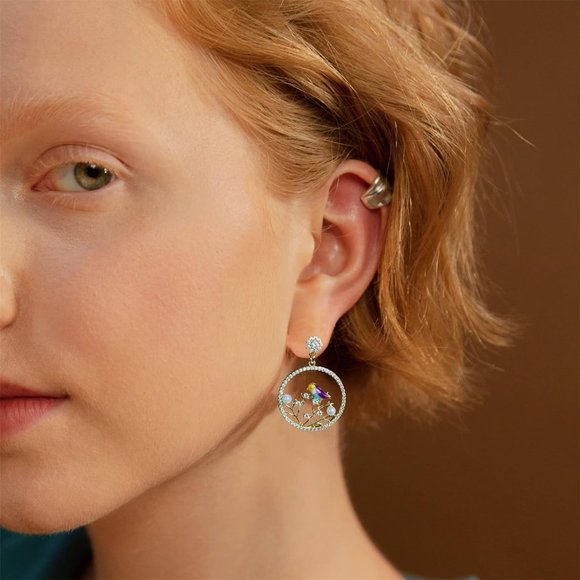 Women's Bird Design Round Gold Hoop Earrings - Picture 3 of 8